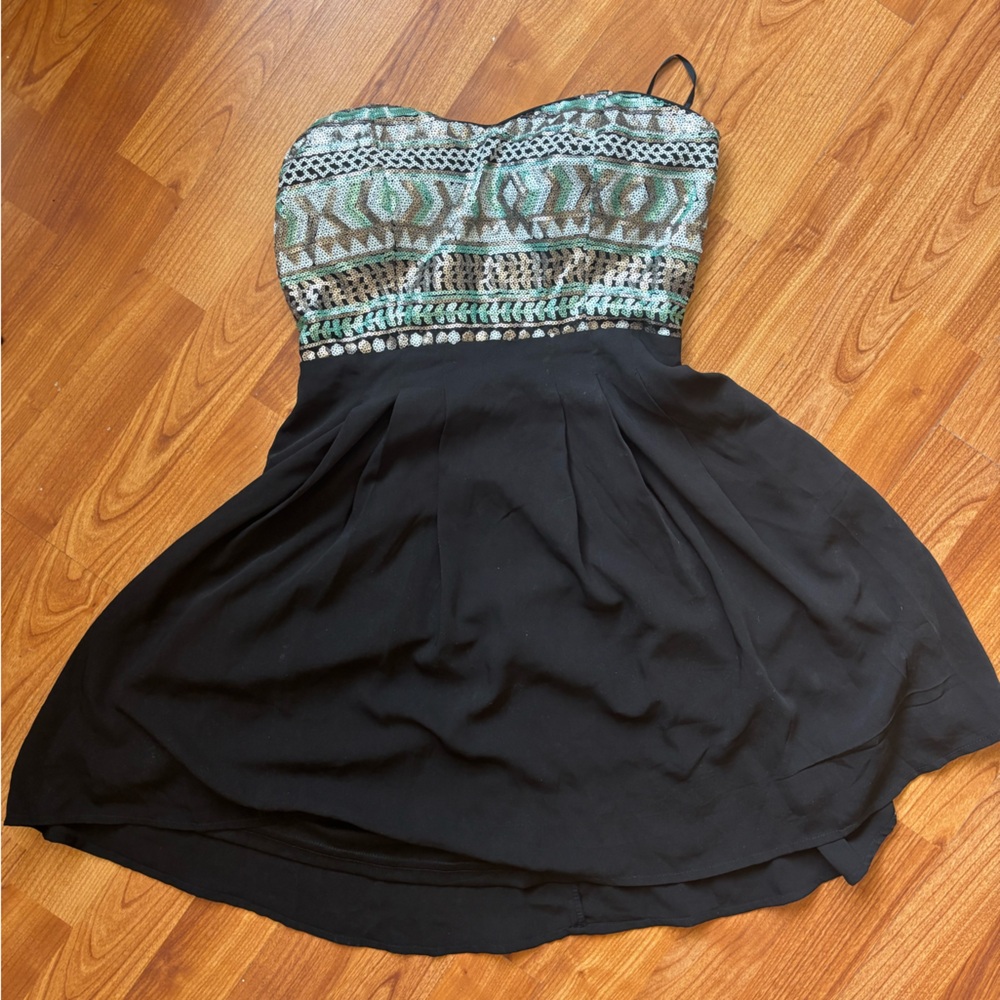 Forever 21 Black Strapless Dress with Sequin Pattern